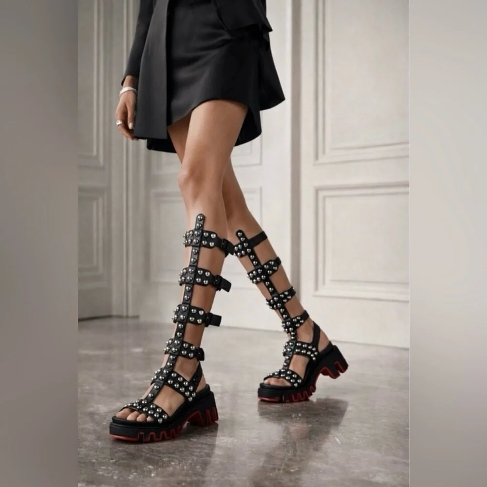 NIB Christian Louboutin Gladiadune Lug Sole Studded Gladiator Sandals Size 39.5 - Picture 2 of 10